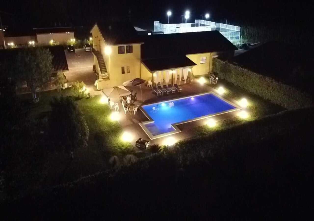 Agriturismo Casa Chiara Villa Латина Екстериор снимка