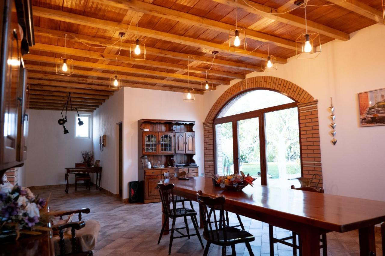 Agriturismo Casa Chiara Villa Латина Екстериор снимка