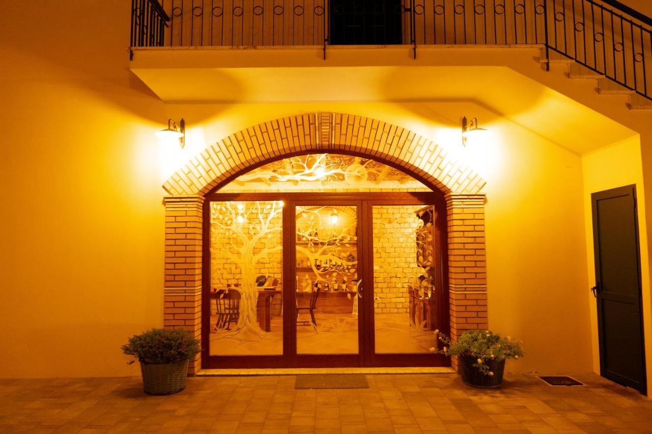 Agriturismo Casa Chiara Villa Латина Екстериор снимка