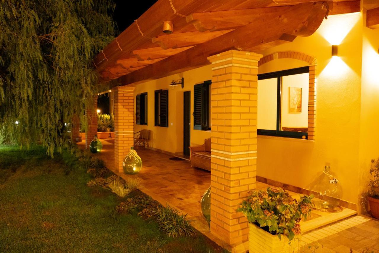Agriturismo Casa Chiara Villa Латина Екстериор снимка