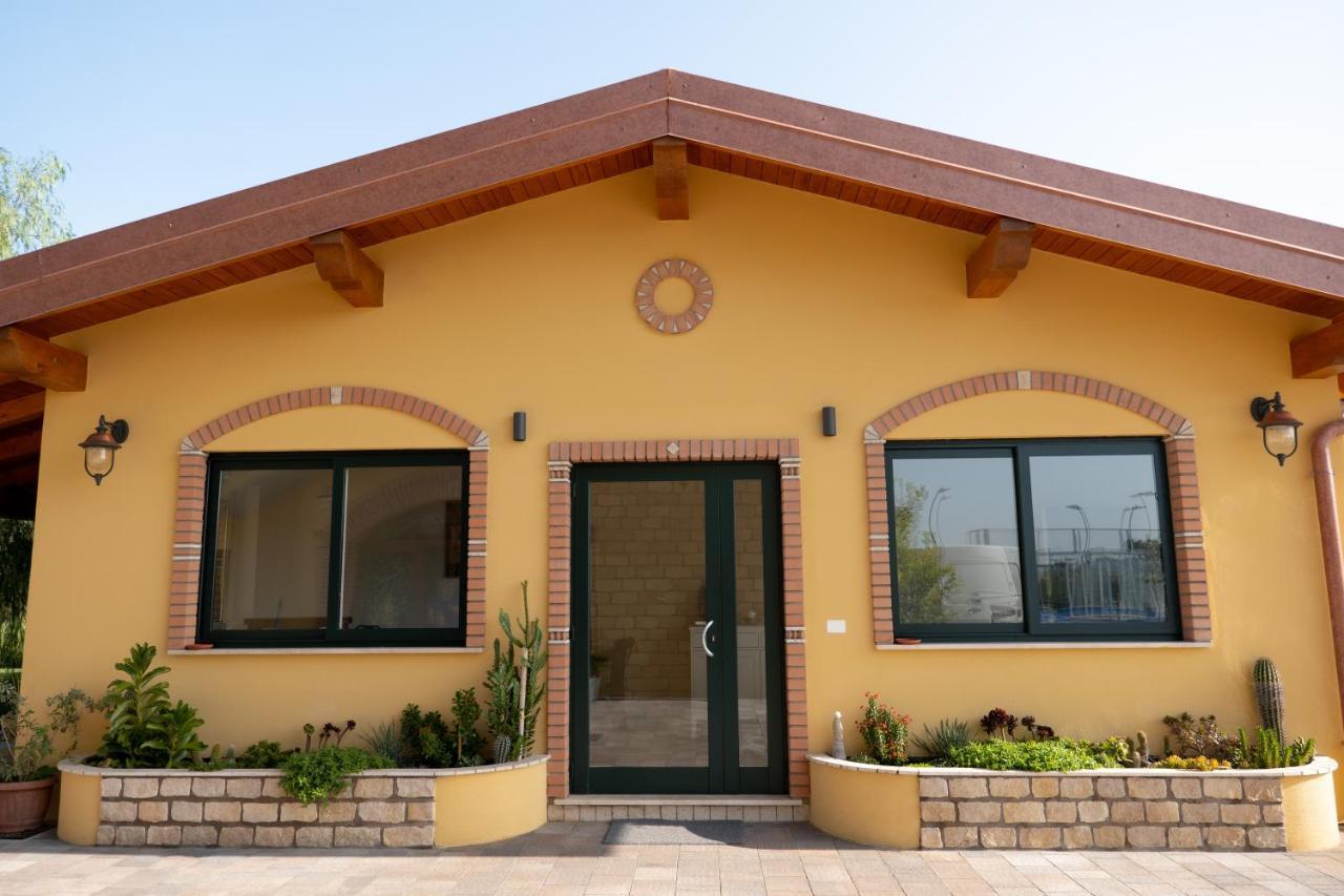 Agriturismo Casa Chiara Villa Латина Екстериор снимка