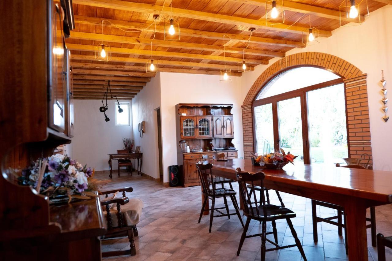 Agriturismo Casa Chiara Villa Латина Екстериор снимка